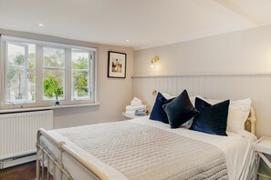 Superior Double Room, Ensuite (Bluebell) - The Ram Inn (Lewes)