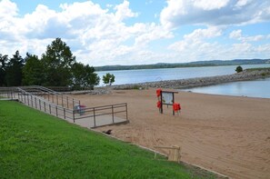 Beach - Fall Creek Trail Family Retreat (Branson)