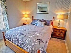 2 bedrooms, iron/ironing board, Internet, bed sheets - Fall Creek Trail Family Retreat (Branson)