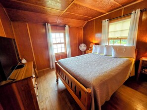 4 quartos, acesso à internet, roupa de cama