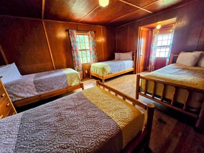 4 bedrooms, Internet, bed sheets