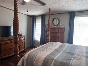 3 bedrooms, free WiFi, bed sheets