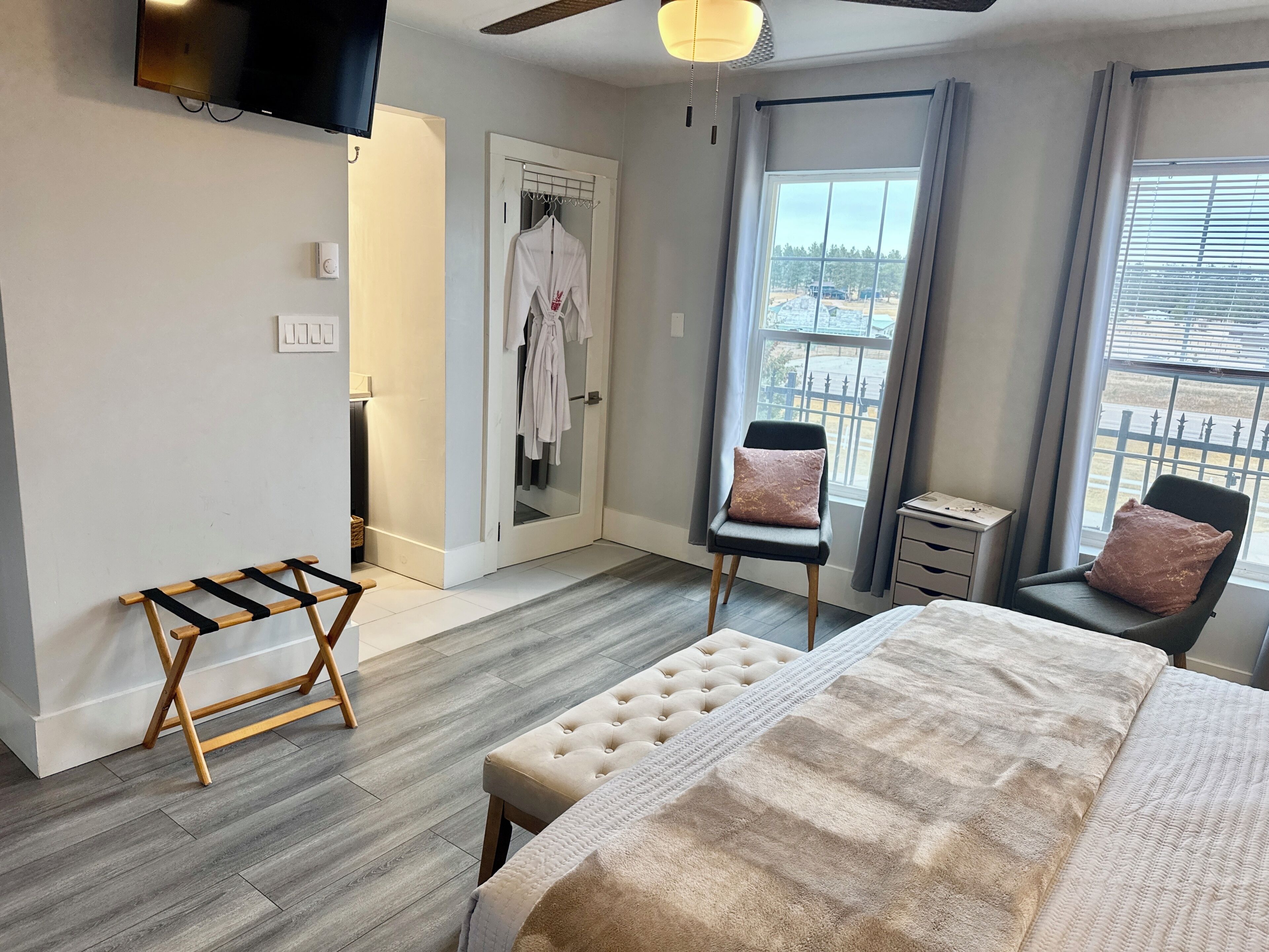 1 bedroom, desk, iron/ironing board, free WiFi
