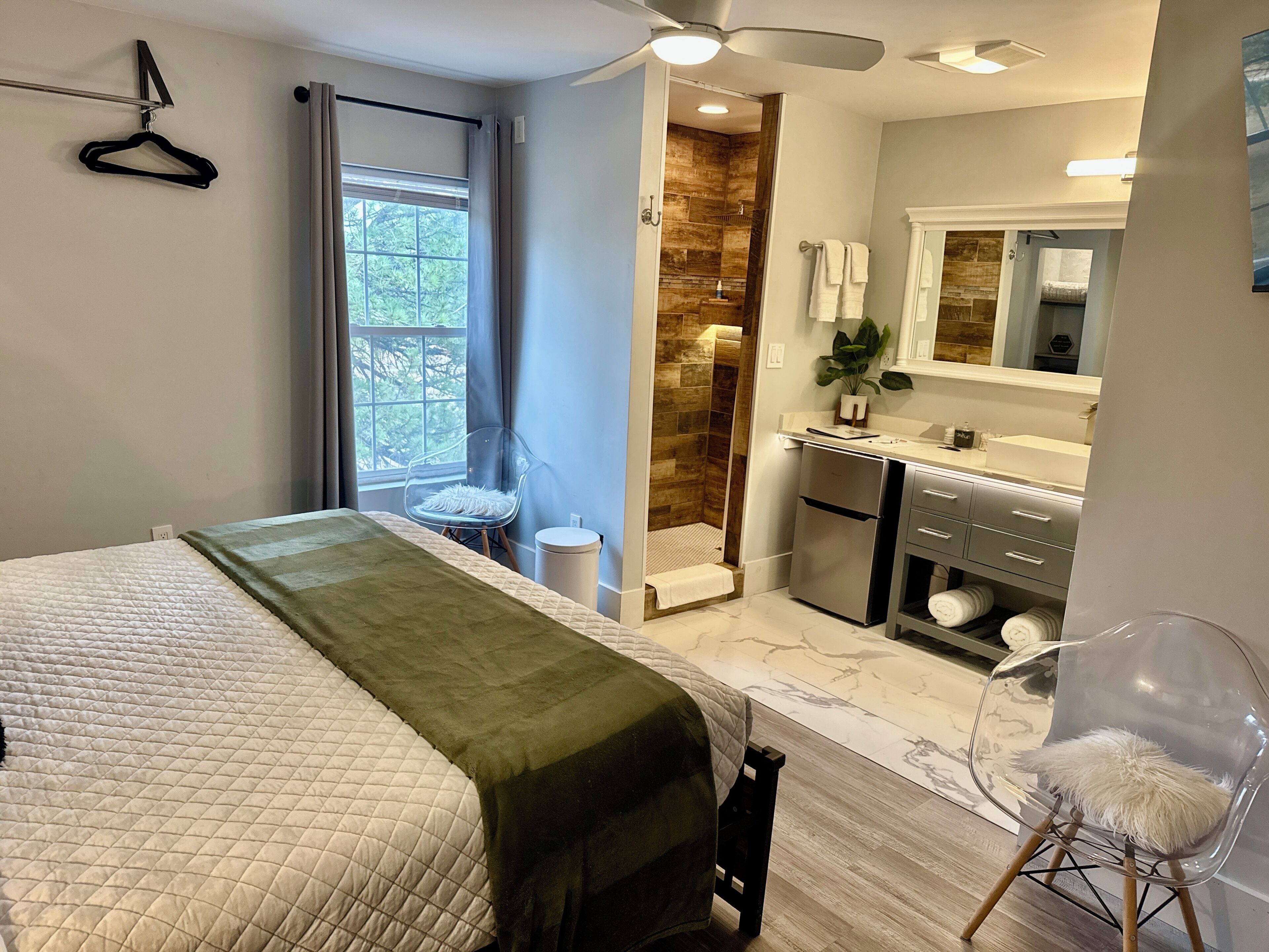 1 bedroom, desk, iron/ironing board, free WiFi