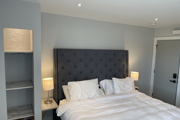 1 bedroom, desk, iron/ironing board, free WiFi