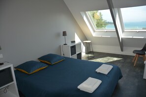 4 chambres, fer et planche à repasser, Wi-Fi, draps fournis