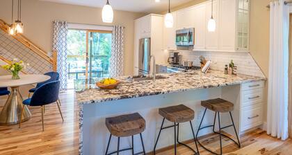 Simply Divine in West Asheville