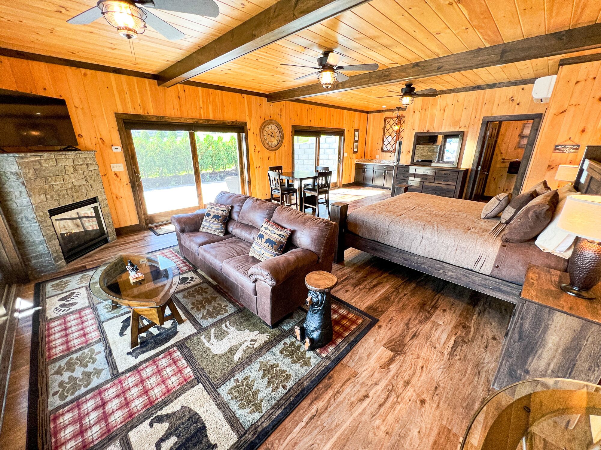 TV connectée, cheminée