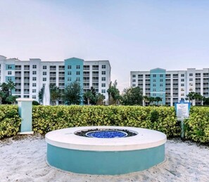 Unclassified image, 2 of 22, button