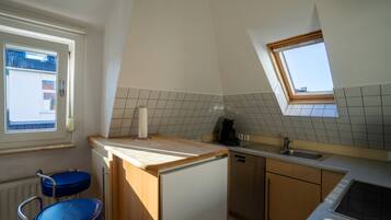 Standard-Apartment, eigenes Bad, Stadtblick (dg) | Eigene Küche