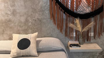 Great Location Apartment | 1 phòng ngủ, bộ trải giường