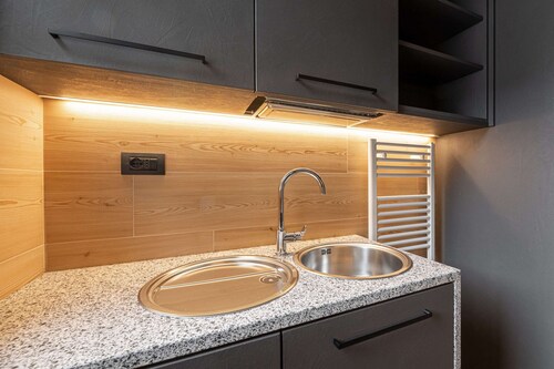 2 ABETI GARDEN APARTMENT MhD