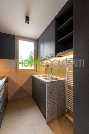 Frigorifero, forno, lavastoviglie, macchina per tè/caffè