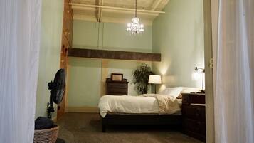 7 Schlafzimmer, Bügeleisen/Bügelbrett, Reisekinderbett, kostenloses WLAN