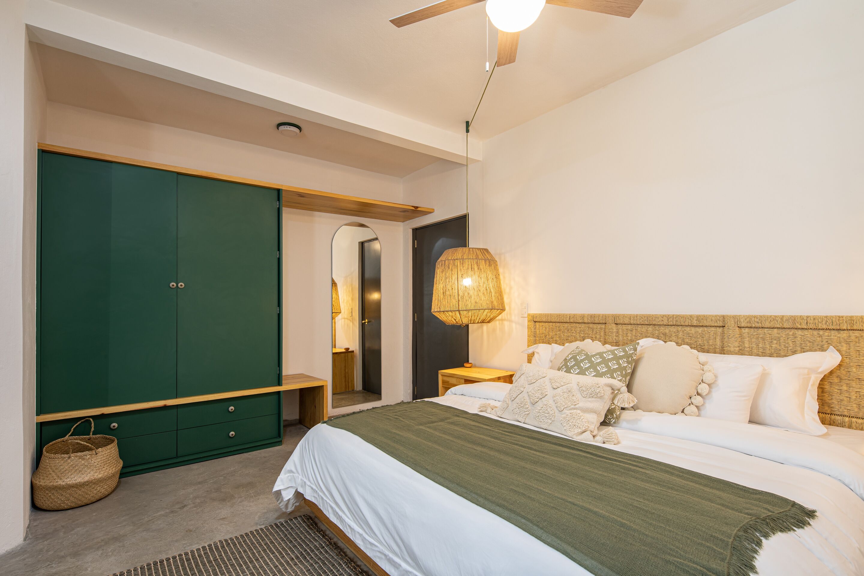 Luxe villa | 8 slaapkamers, luxe beddengoed, bedden met traagschuimmatrassen