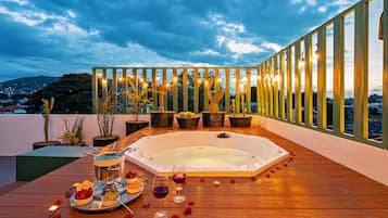 Villa de lujo | Tina de hidromasaje privada