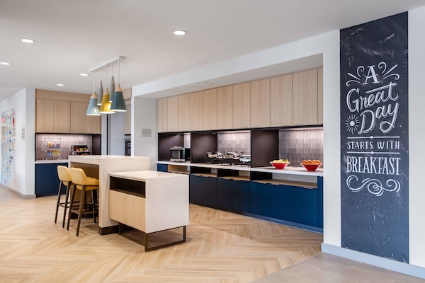 Free daily on-the-go breakfast