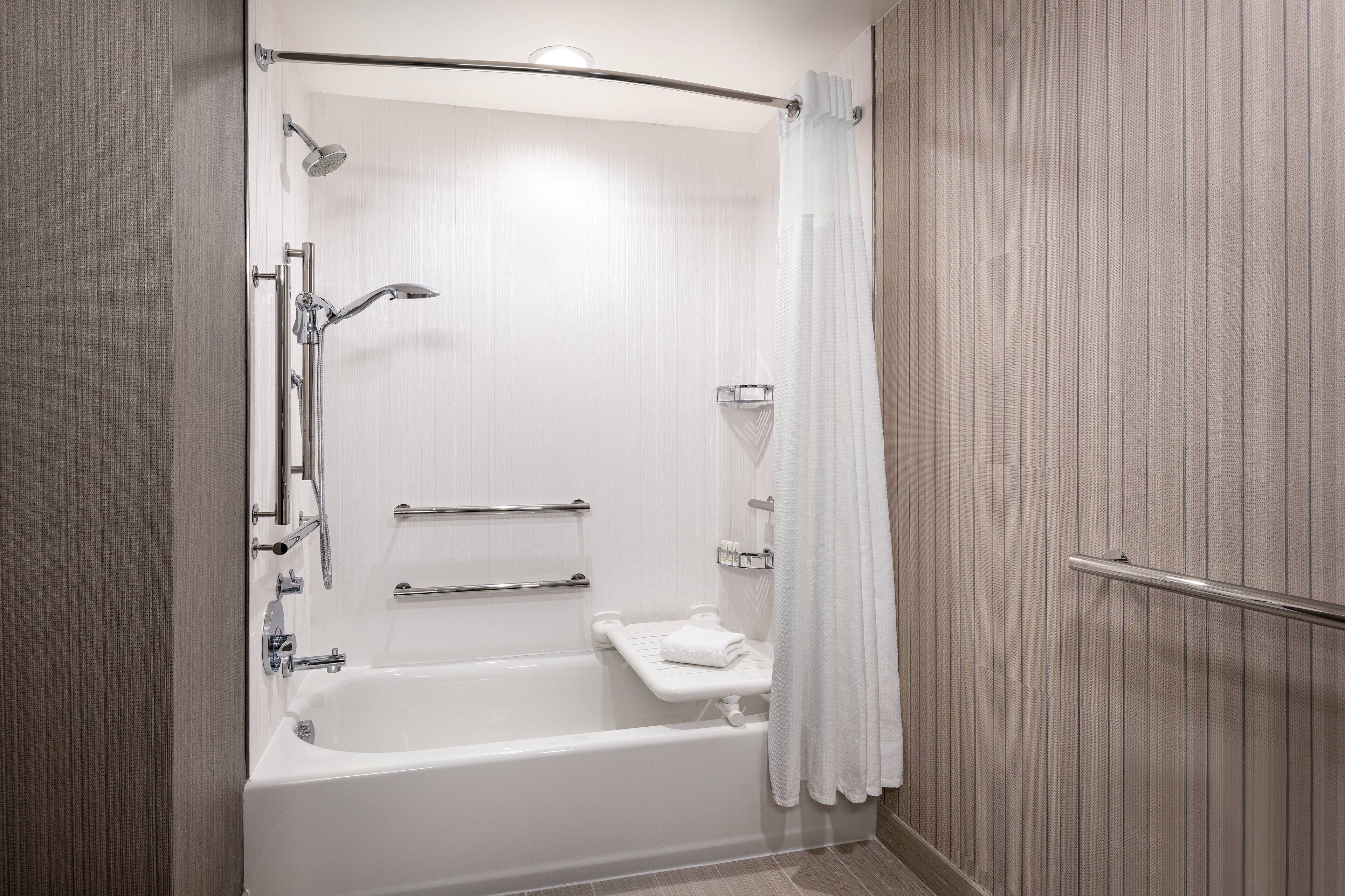 free toiletries, hair dryer