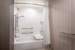Articles de toilette gratuits, sèche-cheveux
