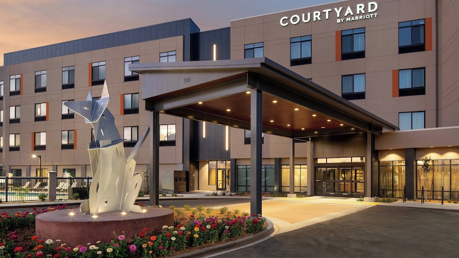 Courtyard by Marriott Petaluma Sonoma County