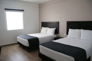 Standard Double Room | Hypo-allergenic bedding, individually decorated, individually furnished - Hotel Capital Frontera (Frontera)