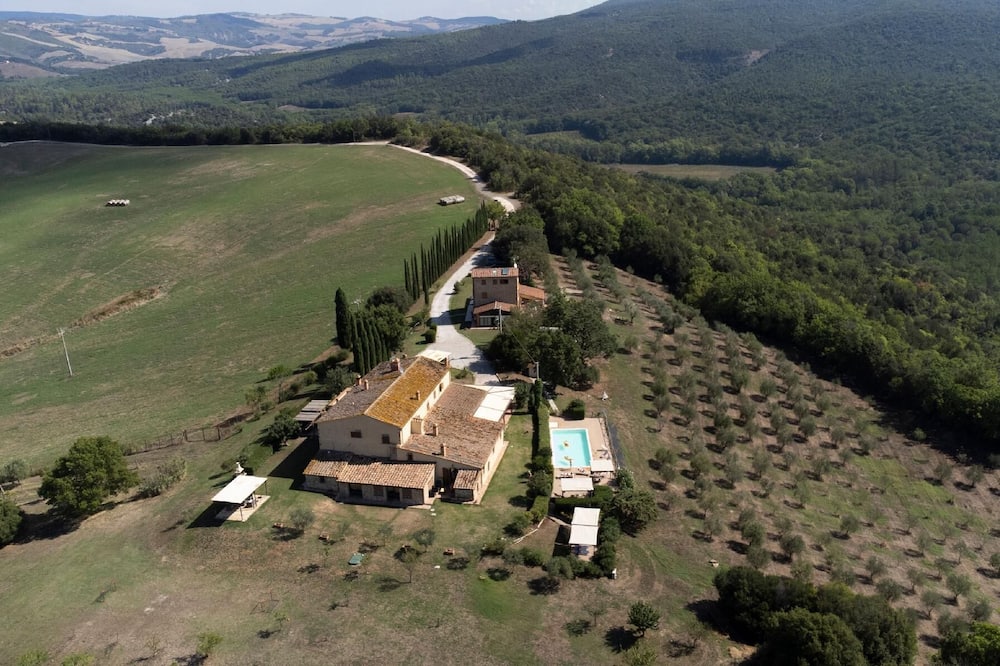 Holiday house Volterra for 1 - 30 persons with 9 bedrooms - Farmhouse