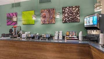 Free daily continental breakfast