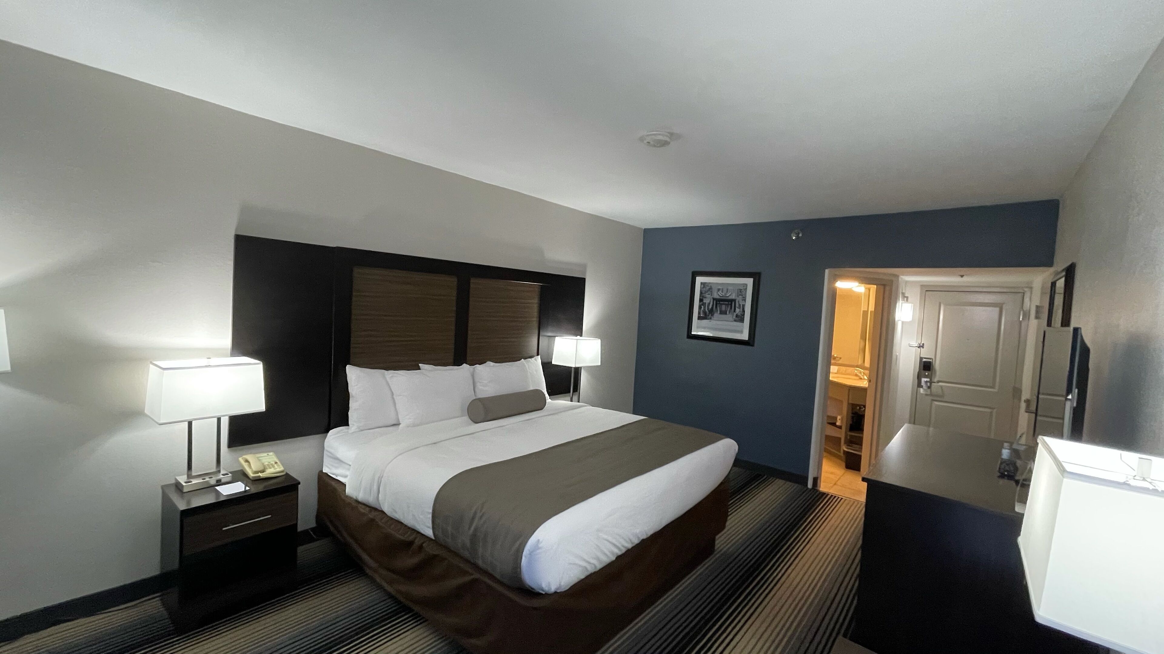 10 Best Hotels With Free Parking In Indianapolis, Indiana Updated