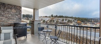 Cozy Mountain | Ski, Beach, Hot Tub & Relaxation!!