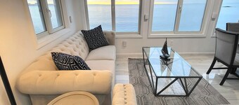 PRIVATE BEACH: BEACHFRONTS & BALCONIES @ NIANTIC W/ 6 QUEENS