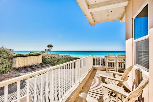 5BR Corner Unit w/ 2 sets of Free Beach Service Inn at Crystal Beach 201C