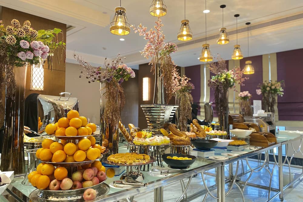 Violet Al Shisha Hotel