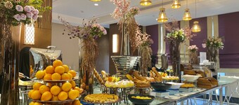 Violet Al Shisha Hotel