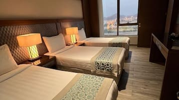 Two Connected Bedrooms, 5 Persons