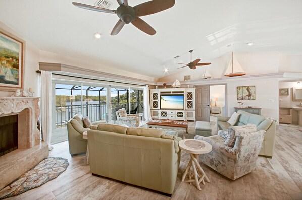 TV, ping pong - 5-Bedroom Family Beach & Pool House on Bonita Beach | Sleeps 11 (Bonita Springs)