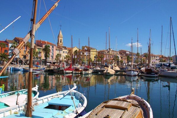 Stunning marina views surround this tranquil waterfront setting, offering a serene escape.