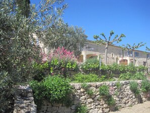 Property grounds - Campagne la Clape G2116 (VINON SUR VERDON)