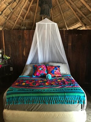 5 室のベッドルーム、WiFi (無料)、ベッドシーツ