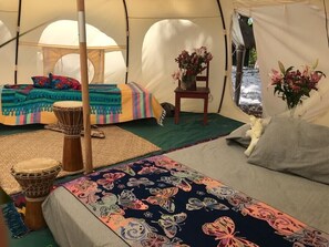 5 bedrooms, free WiFi, bed sheets