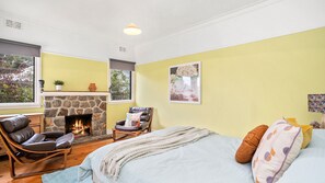 4 soverom, reiseseng for barn, wi-fi (inkludert) og sengetøy