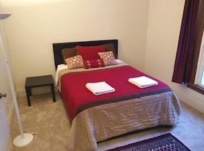 1 bedroom, desk, iron/ironing board, free WiFi