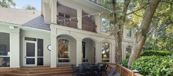 Luxury Home, Private Homesite with Pool, Easy walk to Beach!!