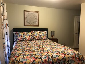 Apartment, 1 Bedroom | 1 bedroom, iron/ironing board, free WiFi, bed sheets - LXV North Union (Burlington)