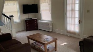 TV - Ww322 East Maple Avenue - Unit 2 (Wildwood)