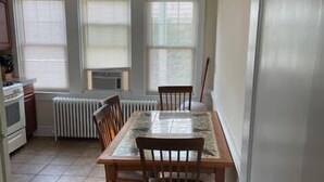 Coffee/tea maker, fridge, microwave, dishwasher - Ww322 East Maple Avenue - Unit 2 (Wildwood)