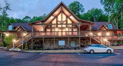 Blue Ridge Village (Banner Elk) - 2 Bedroom Villa