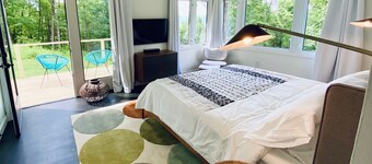 Granit House. Mid-Century Modern with Pool, View, & privacy.Dog and Kid friendly