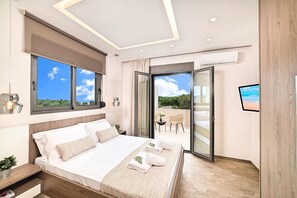 11 bedrooms, iron/ironing board, WiFi