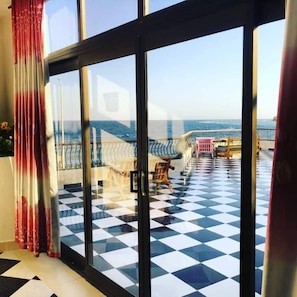 Luxe beddengoed, een minibar, gratis wifi, beddengoed