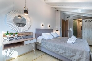 5 bedrooms, iron/ironing board, WiFi